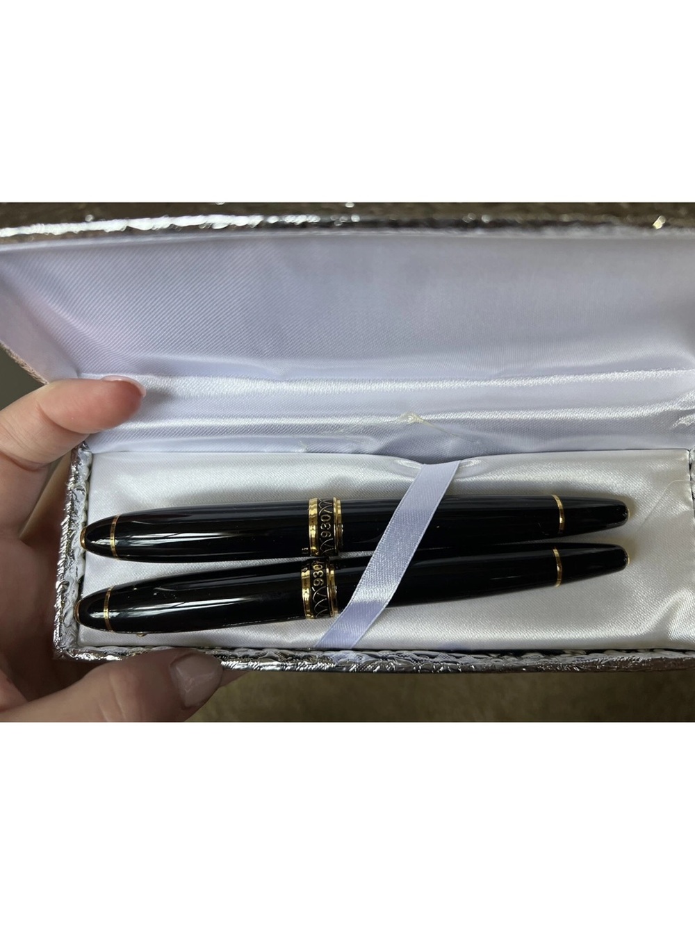 930 Pen Set - Picture 4 of 5
